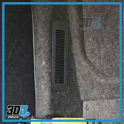 Ford Transit Custom Rear C Pillar Top Covers – Plain or Vented