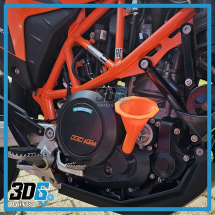 KTM 690 Duke SMCR Enduro Motorbike Screw In Oil Funnel
